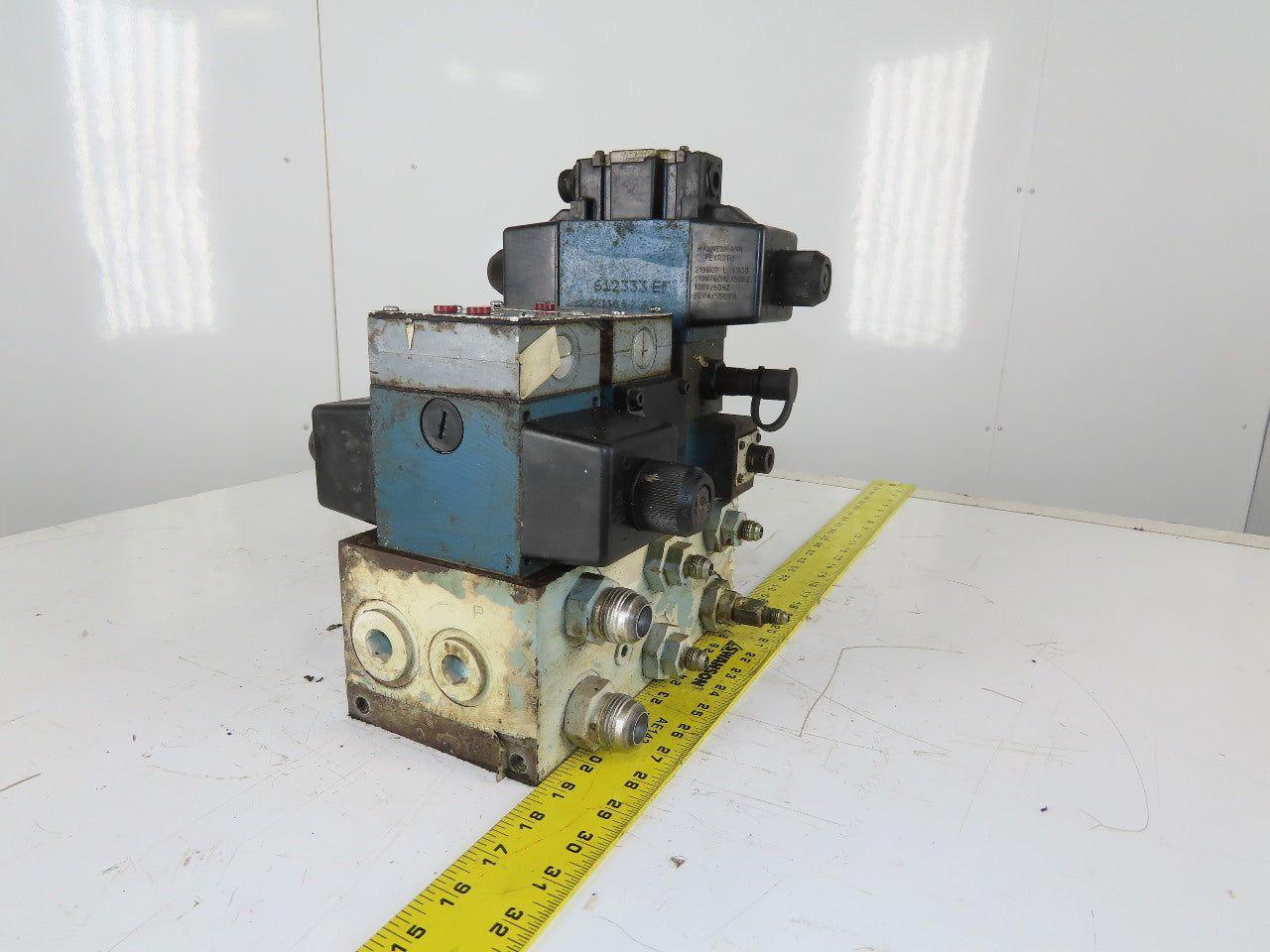 Rexroth 4WE10D31/0FCW110N9DAL 4/2 Way Hydraulic Regulated Valve Assembly 120V