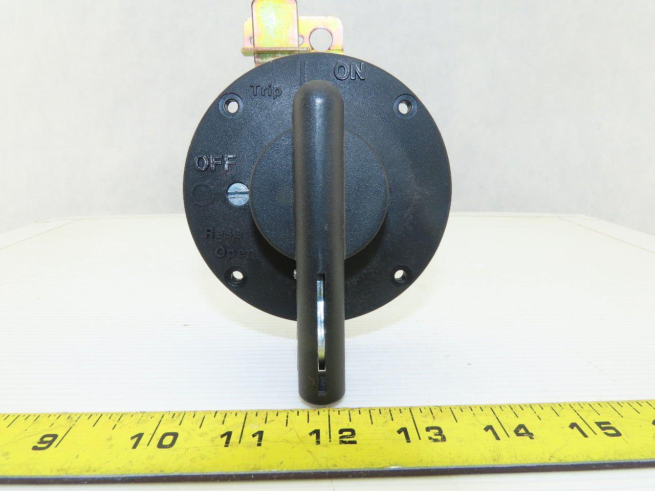 Siemens ITE ED4 Circuit Breaker Operator Mechanism W/CRHOH Rotary Handle