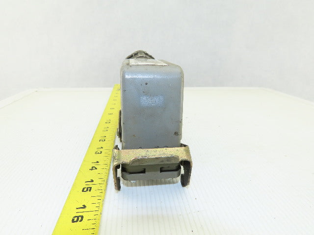 Amphenol C146 10B 2 10A 250V Female Plug Connector W/Housing