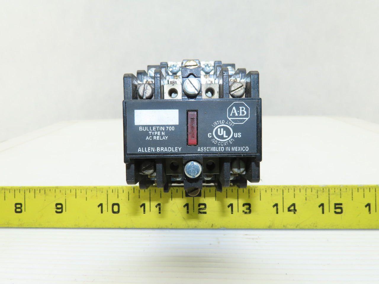 Allen Bradley 700-N400A1 Ser C Control Relay 120V Coil W/700-NA20 Aux Contacts