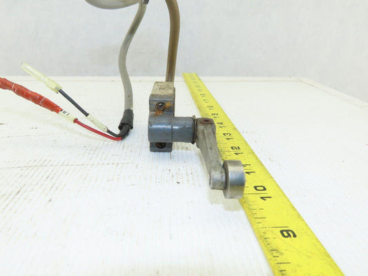 Omron D4C-442B Limit Safety Switch Roller Arm