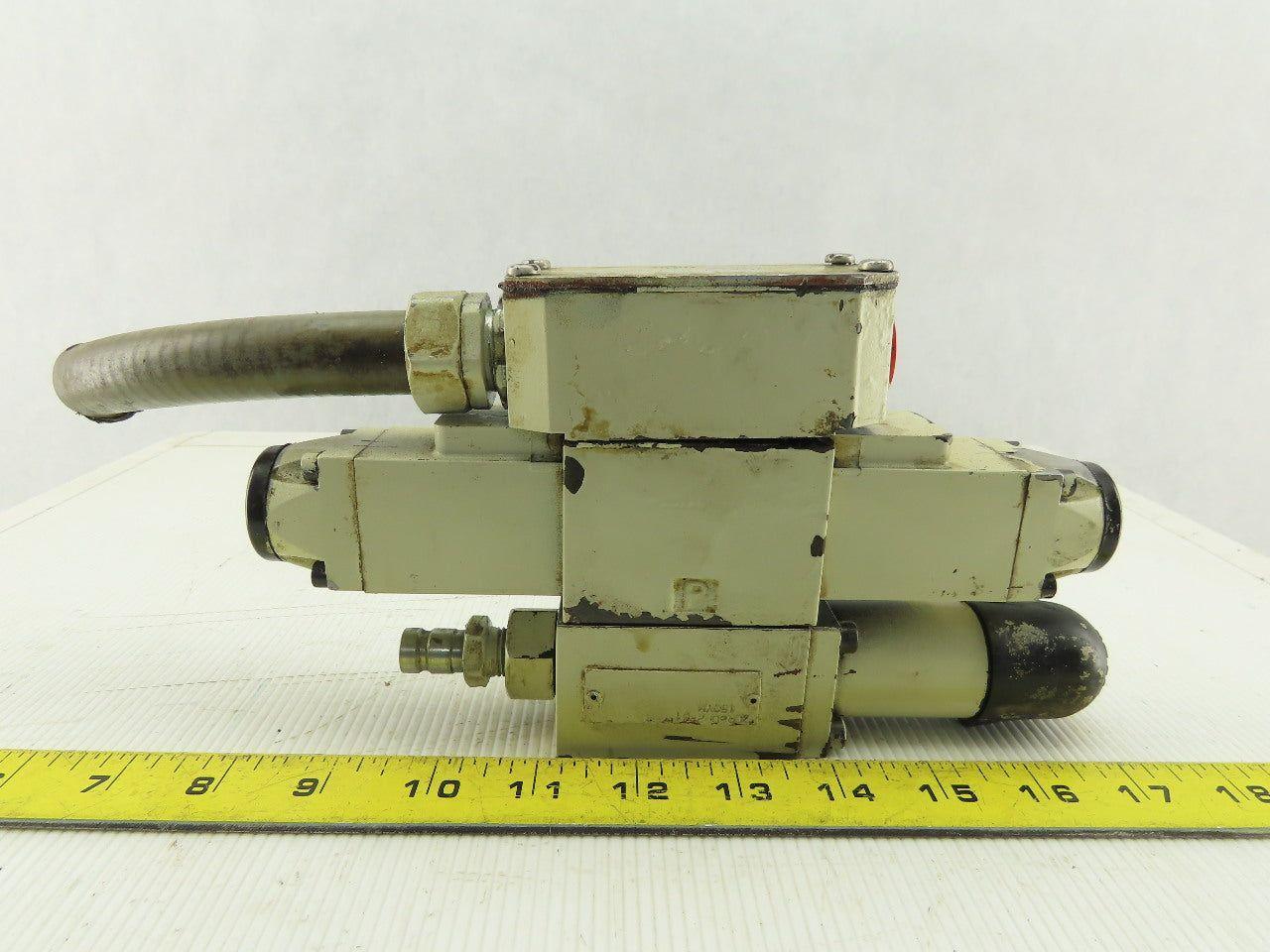 Rexroth 4WE6E51/AN9D/5V Hydraulic Solenoid Control Valve