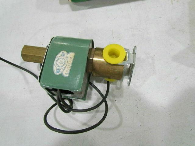 Asco Red Hat 8314C7 3-Way 110/120V 1/4" 80PSI Solenoid Valve