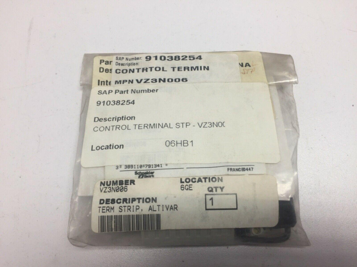 Schneider Electric VZ3N006 Control Terminal STP Contact Block