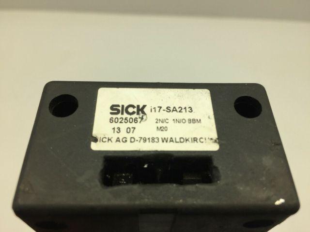 Sick I17-SA213 Switch 120-240V 6A