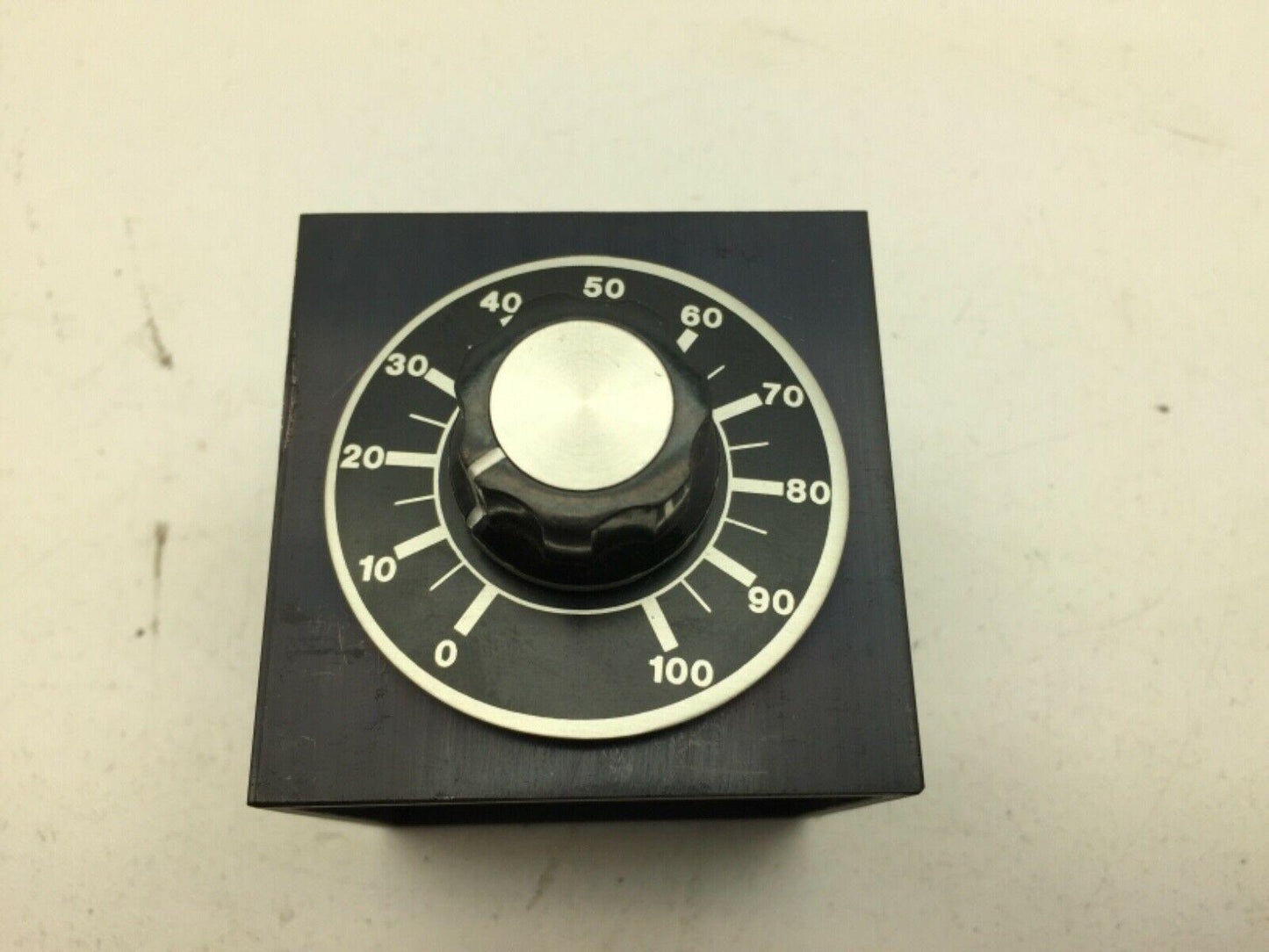 Powerqube PQ2410 10A 240VAC 0-230VAC A25X10