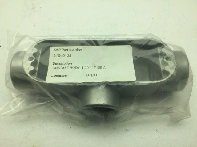 Appleton T125-A Conduit Body 1-1/4 Lot of 3
