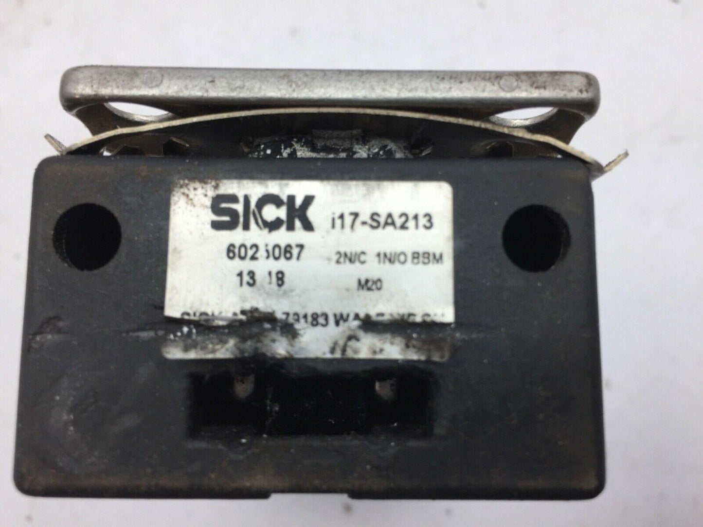 Sick I17-SA213 Switch 120-240V 10A