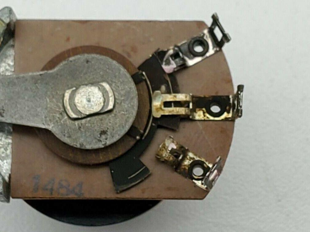 Centralab 1484 Shorting Knurl Shaft Switch Lot of 4