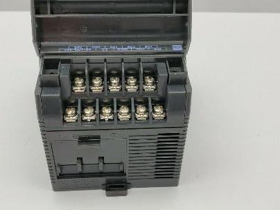 Keyence KV-16AT Programmable Controller 100-240VAC 0.5A DIN Rail Mount