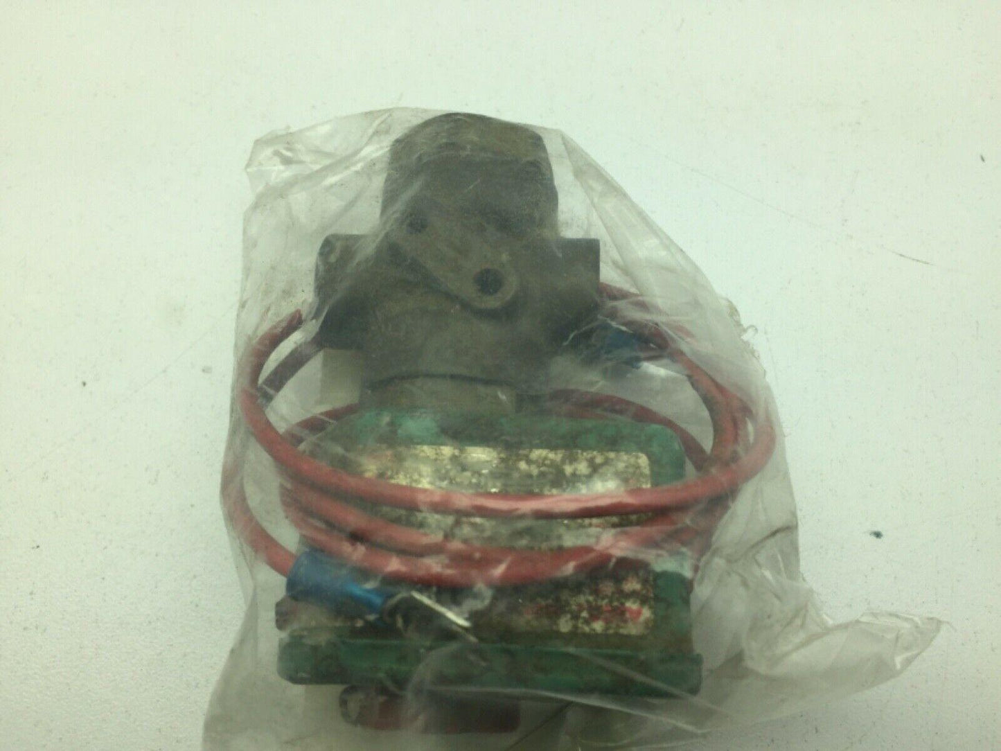 Asco 8320A9 3-Way Solenoid Valve 120V 9W 1/4” 30 PSI LOT OF 2
