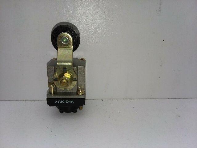 Telemechanique ZCKL-D15 Limit Switch Micro Switch Roller Lever Head LOT OF 2