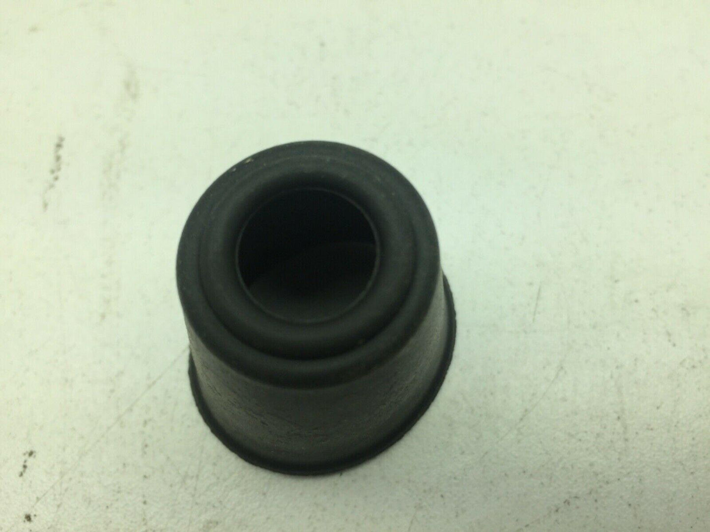 Fisher 1V117006992 Dust Seal LOT OF 3