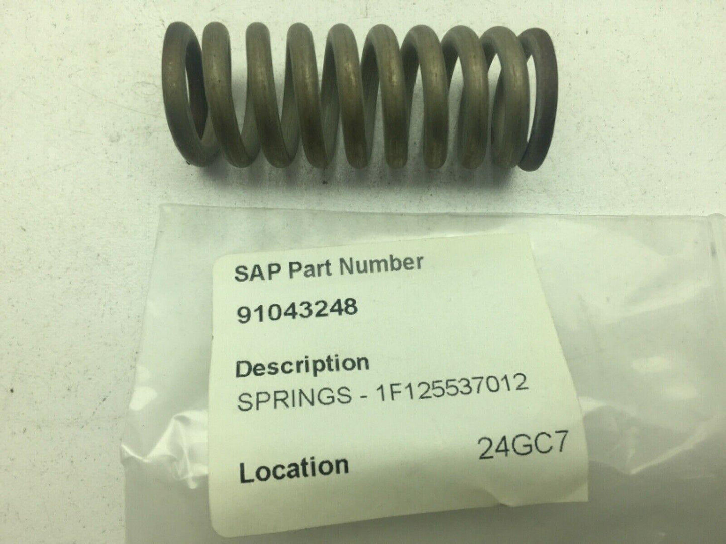 Fisher 1F125537012 Packing Spring LOT OF 6