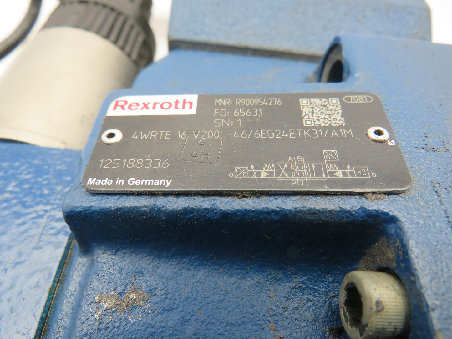 Rexroth 4WRTE16V200L-46/6EG24EK31/AIM Hydraulic Directional Valve R900954276