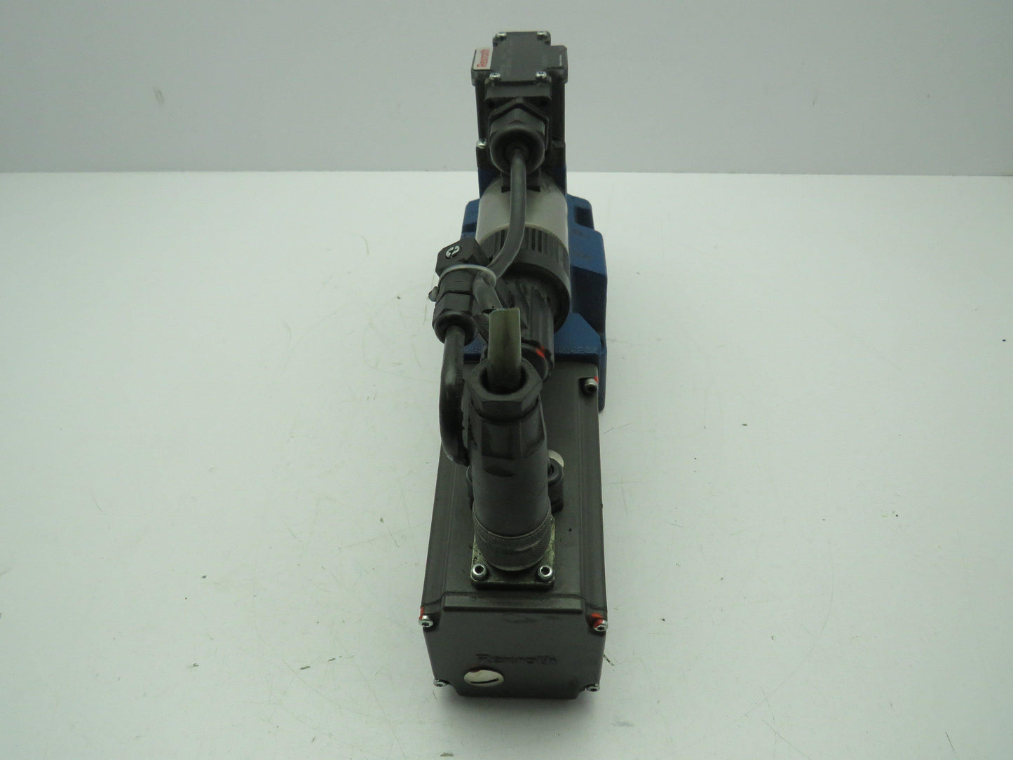 Rexroth 4WRTE16V200L-46/6EG24EK31/AIM Hydraulic Directional Valve R900954276