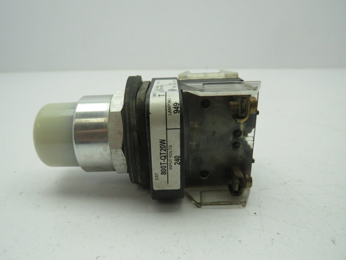Allen Bradley 800T-QT20W Pilot Light Pushbutton Push-toTest Ser T White Lot of 2