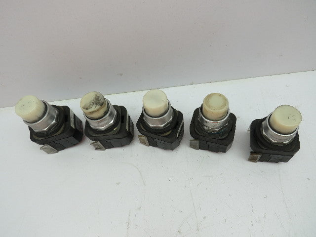Allen Bradley 800T-PB16 Illuminated Push Button Ser T 120V WHITE NO/NC Lot of 5