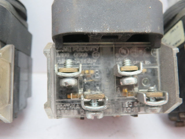Allen Bradley 800T-PB16 Illuminated Push Button Ser T 120V WHITE NO/NC Lot of 5