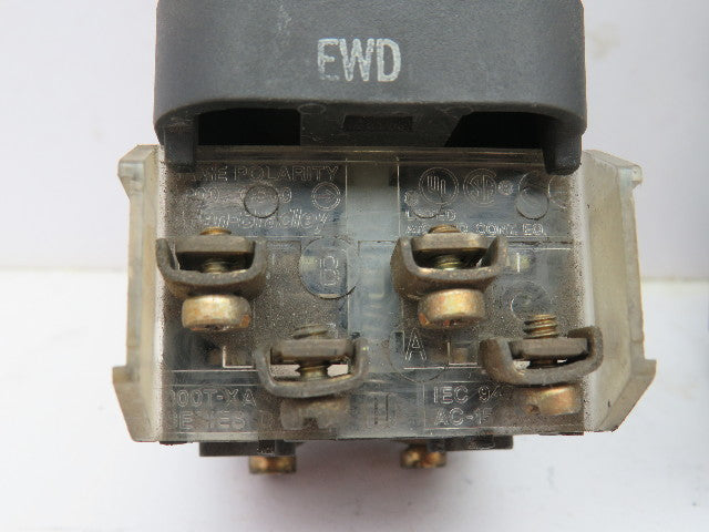 Allen Bradley 800T-PT16 Illuminated Push Button Ser T 120V WHITE NO/NC Lot of 4