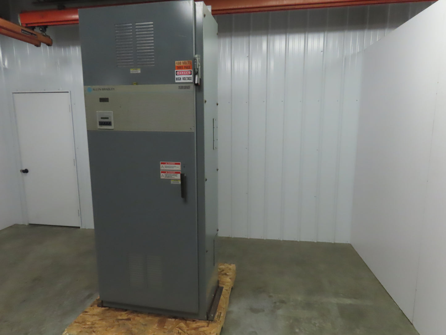 Allen Bradley Bulletin 1336 75 Hp. Adjustable Frequency AC Drive 460v 120 amp