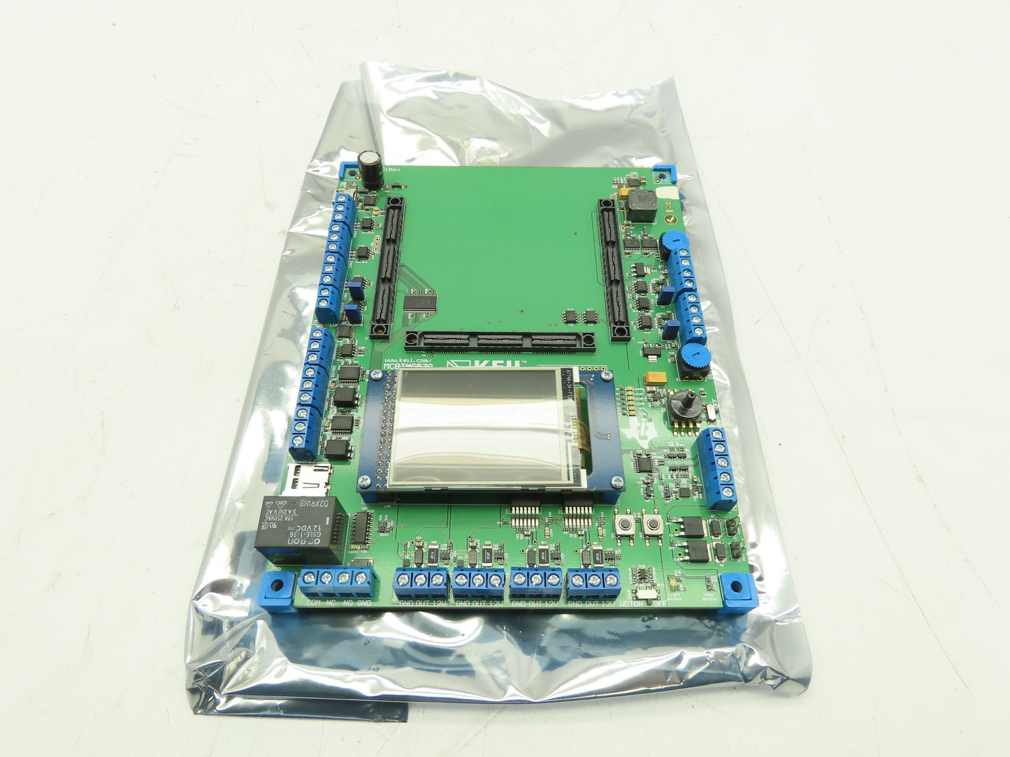 Keil Tools By Arm MCB TM S570 IO Board