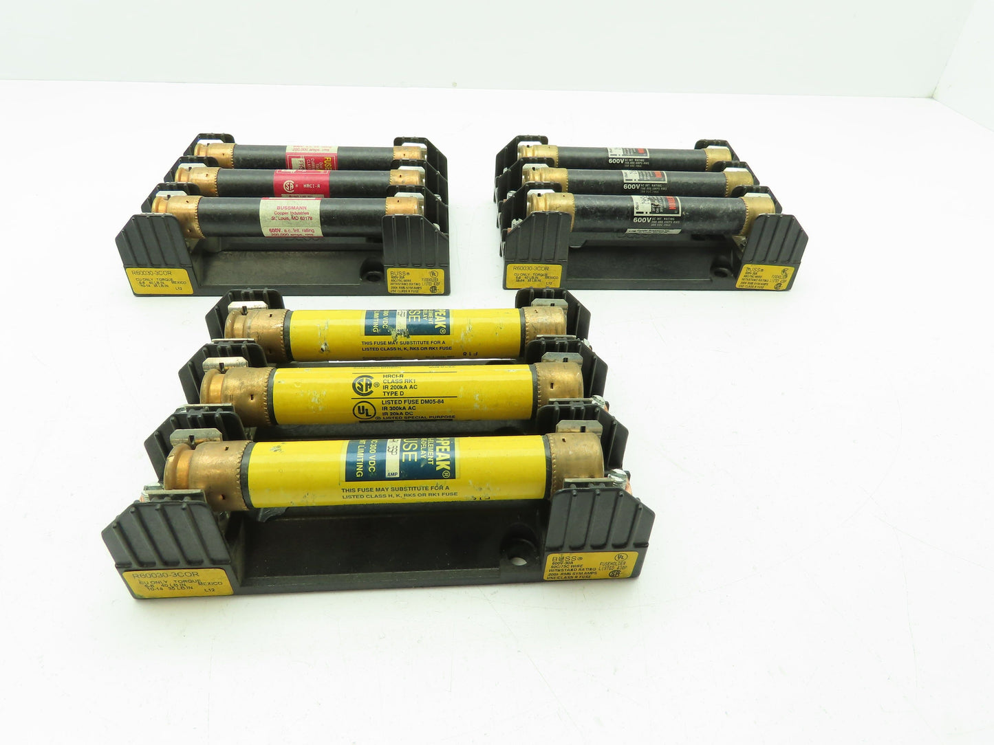 R60030-3COR Buss Fuse Block Holder 3-Pole 30A 600V Class R w/Fuses LOT OF 3