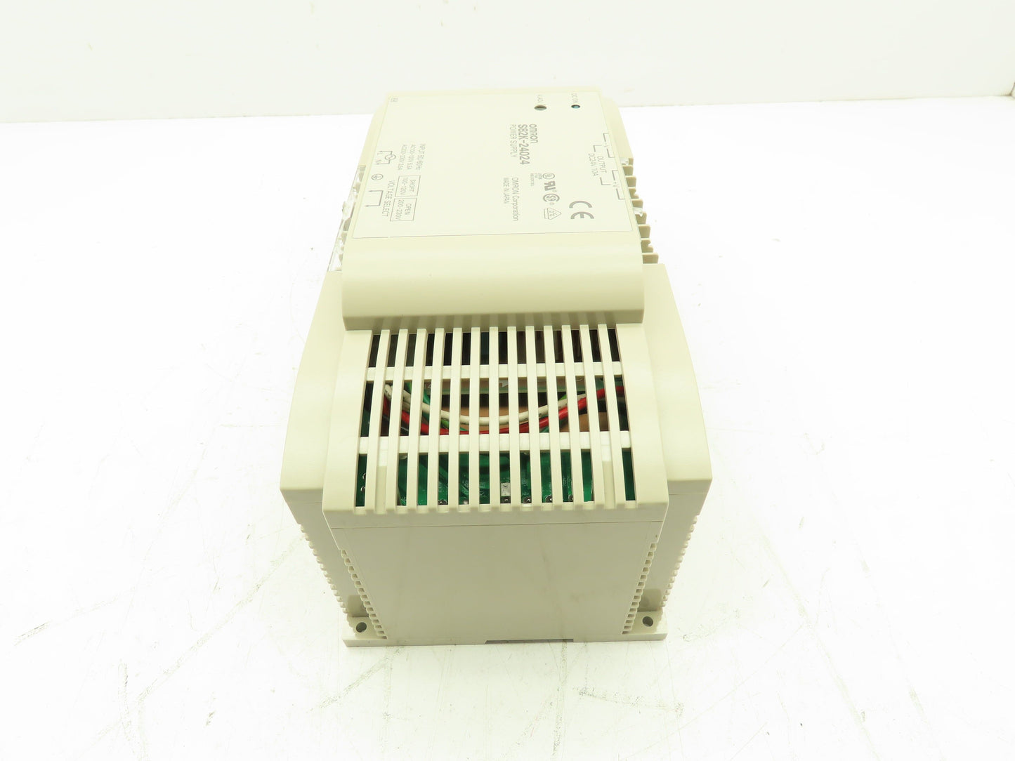 Omron S82K-24024 DIN-Rail Power Supply 10A 24VDC Output 240W Max 100-240VAC S82K