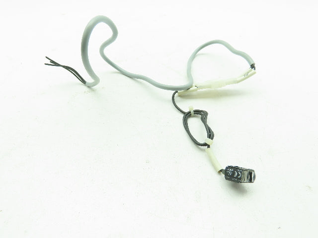 SICK MHT1-N122 Photoelectric Proximity Sensor Switch 10-30 VDC LOT OF 2