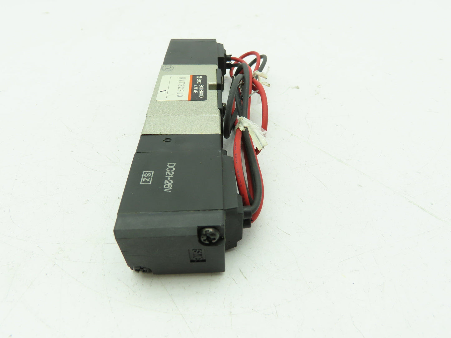 SMC NVFS2210 Double Solenoid Valve 15-150 PSI 21-26 VDC Lot of 2