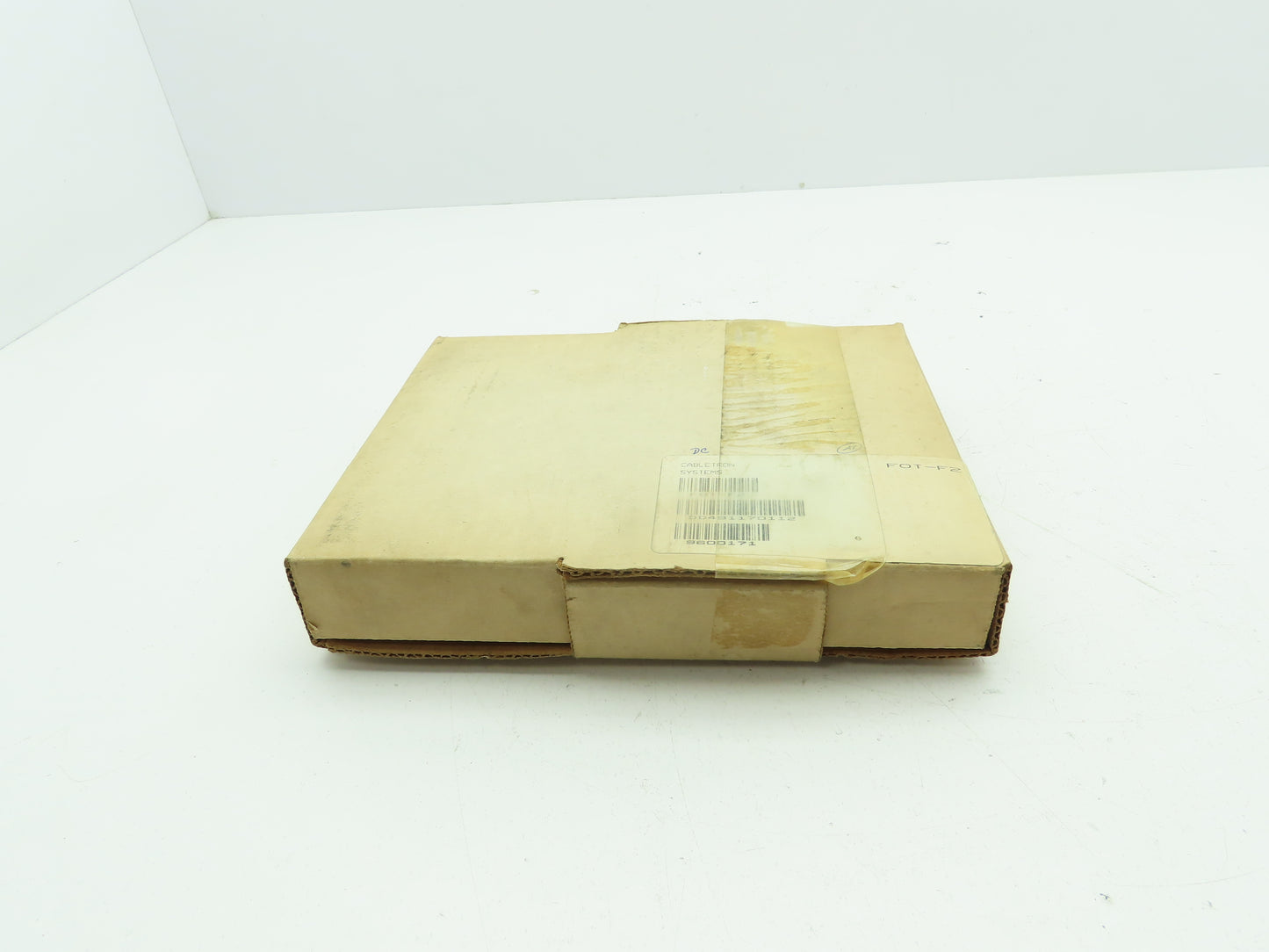 Cabletron FOT-F2 Fiber Optic Transceiver Ethernet IEEE 802.3 FOIRL MAU 100Mbs