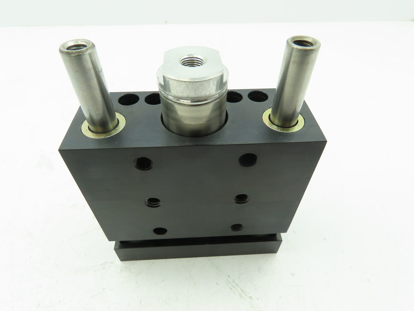 Destaco Robohand PST-4-1 Pneumatic Thruster Slide Cylinder 1" Stroke 4" Width