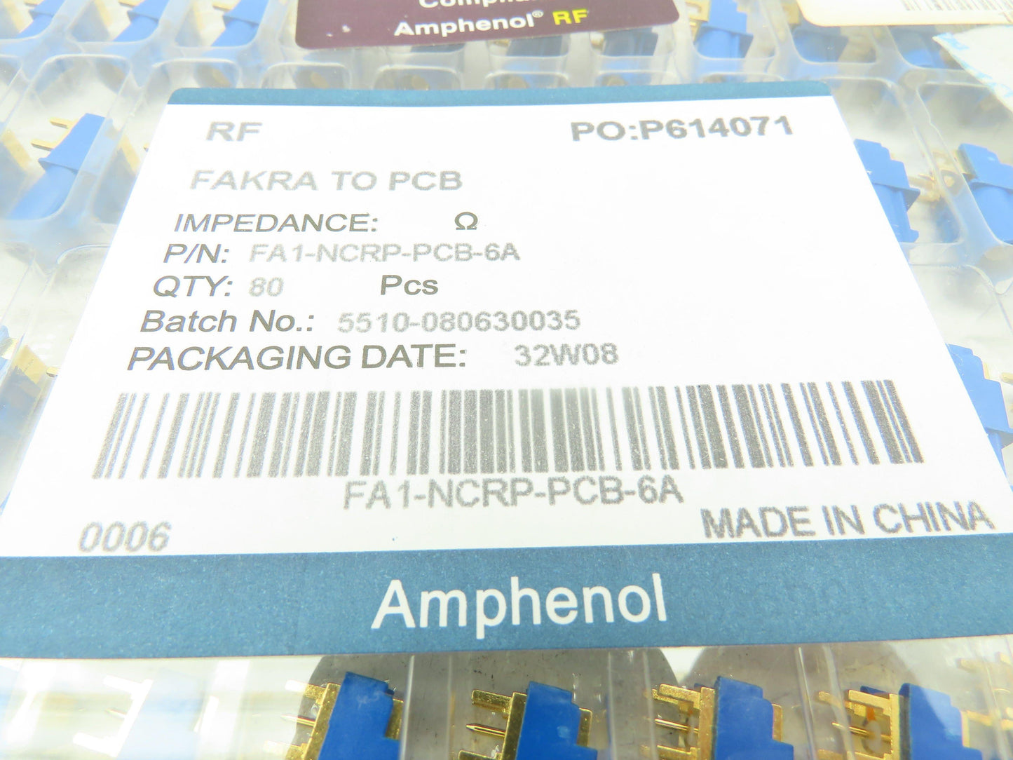 Amphenol FA1-NCRP-PCB-6A RF Coaxial Connector FAKRA Right Angle Male Plug 50 Ohm