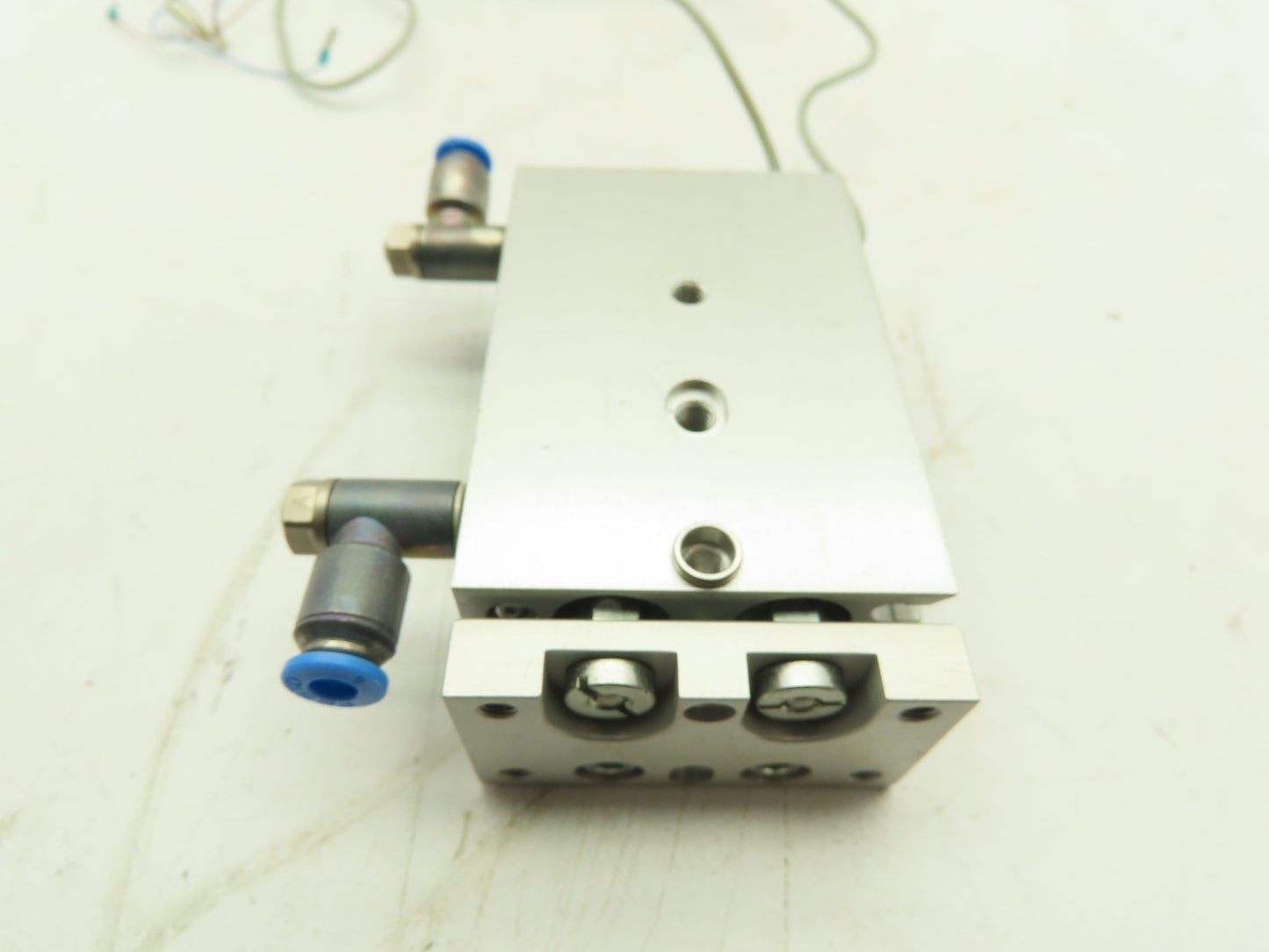 FESTO SLT-10-30-P-A Pneumatic Mini Slide Guide Cylinder 10mm Piston 30mm Stroke