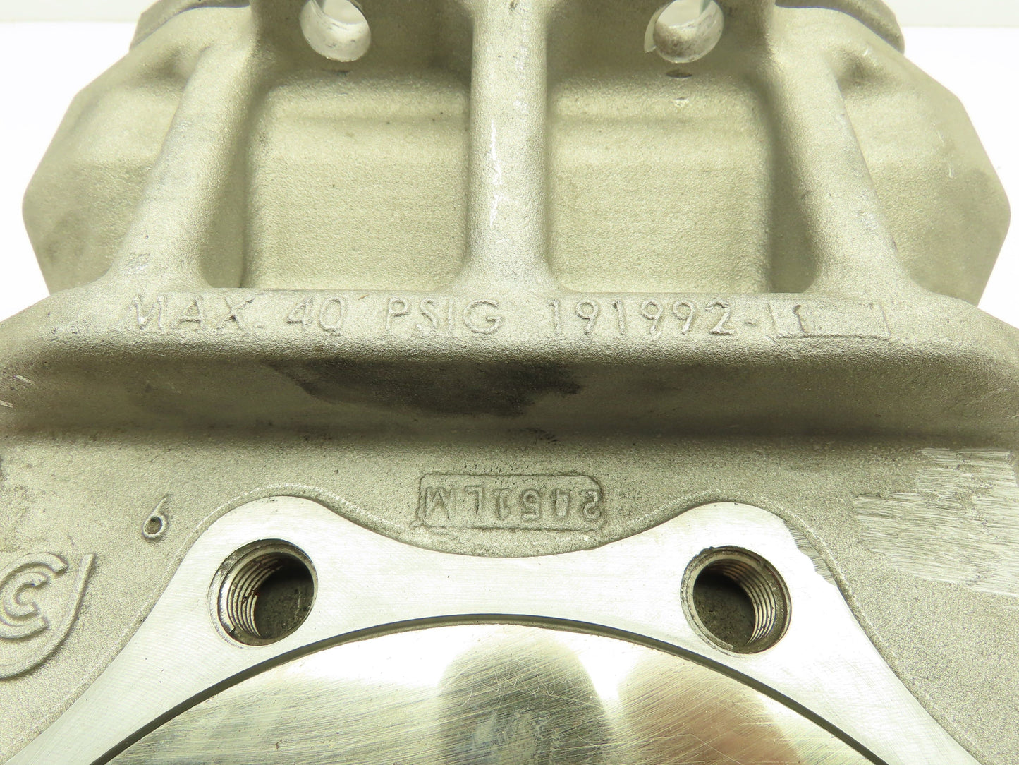 United Conveyor Corp 191992 Stainless 6" Knife Slide Gate Valve 8-Lug 40 PSI