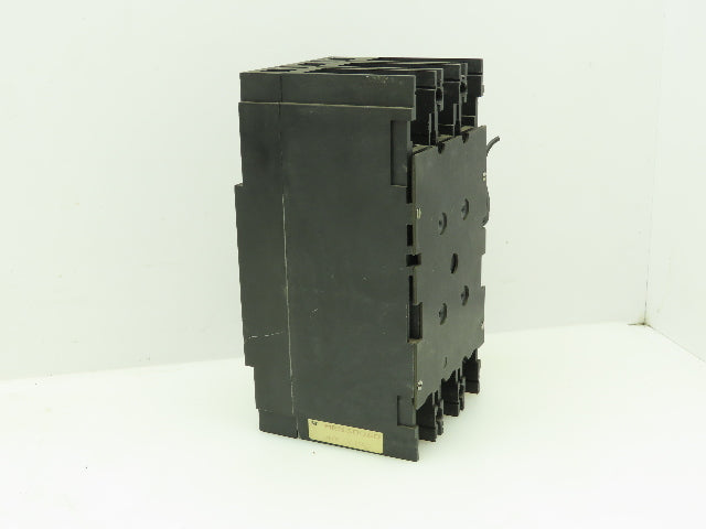 ABB UXAB727131R111 Circuit Breaker 40A with Shunt Trip