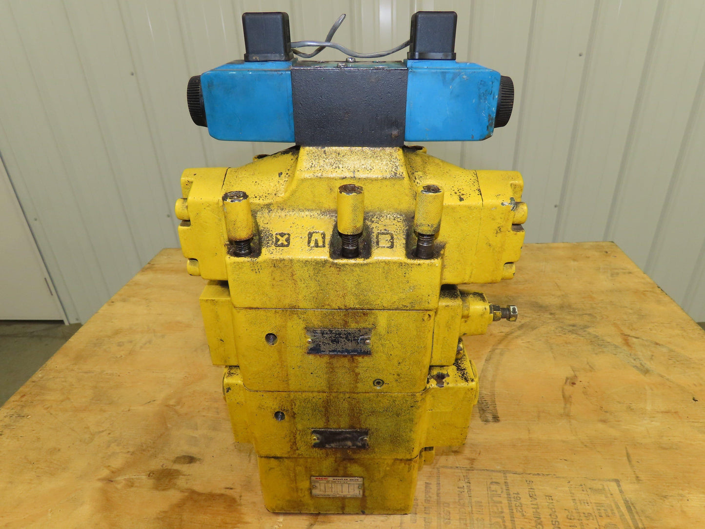 Yuken MRP-06-B-30 Directional Hydraulic Flow Control Solenoid Relief Valve Stack
