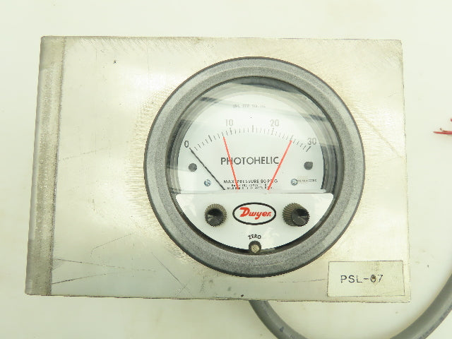 Dwyer A3230 Photohelic Pressure Switch/Gauge A3000 Series 0-30PSI 1/3HP 120/240V