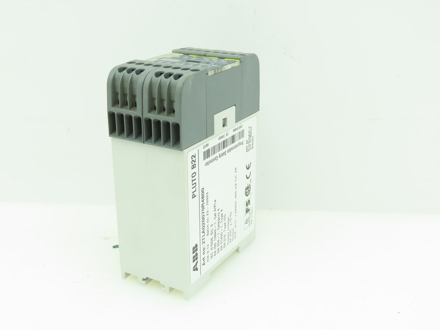 ABB 2TLA020070R4800 Pluto B22 Jokab Safety Controller