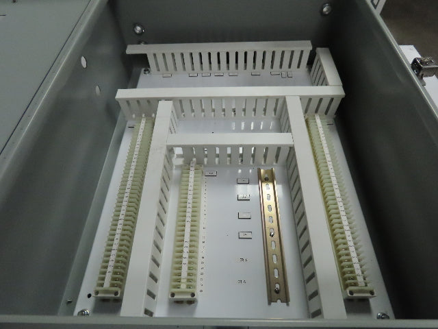 Hoffman A30H24CLP Junction Box Type 4 Encl. 30 x 24 x 10 In.(762 x 610 x 254 mm)