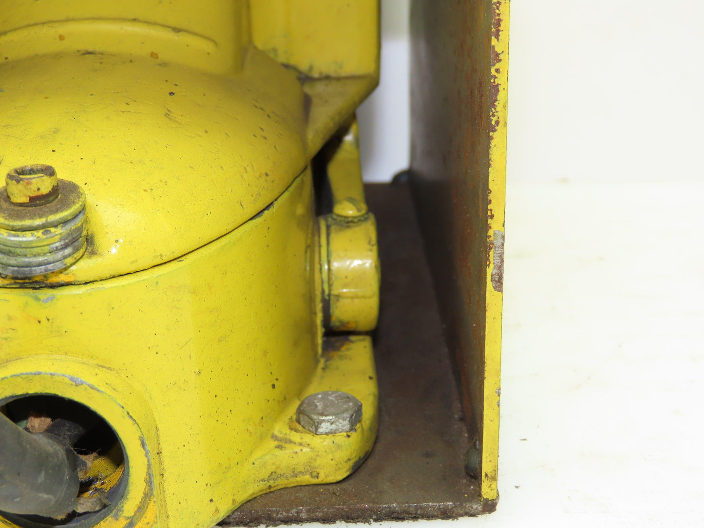 Square D 2502-B10 Elect Foot Control Switch Momentary Action w/Steel Toe Guard