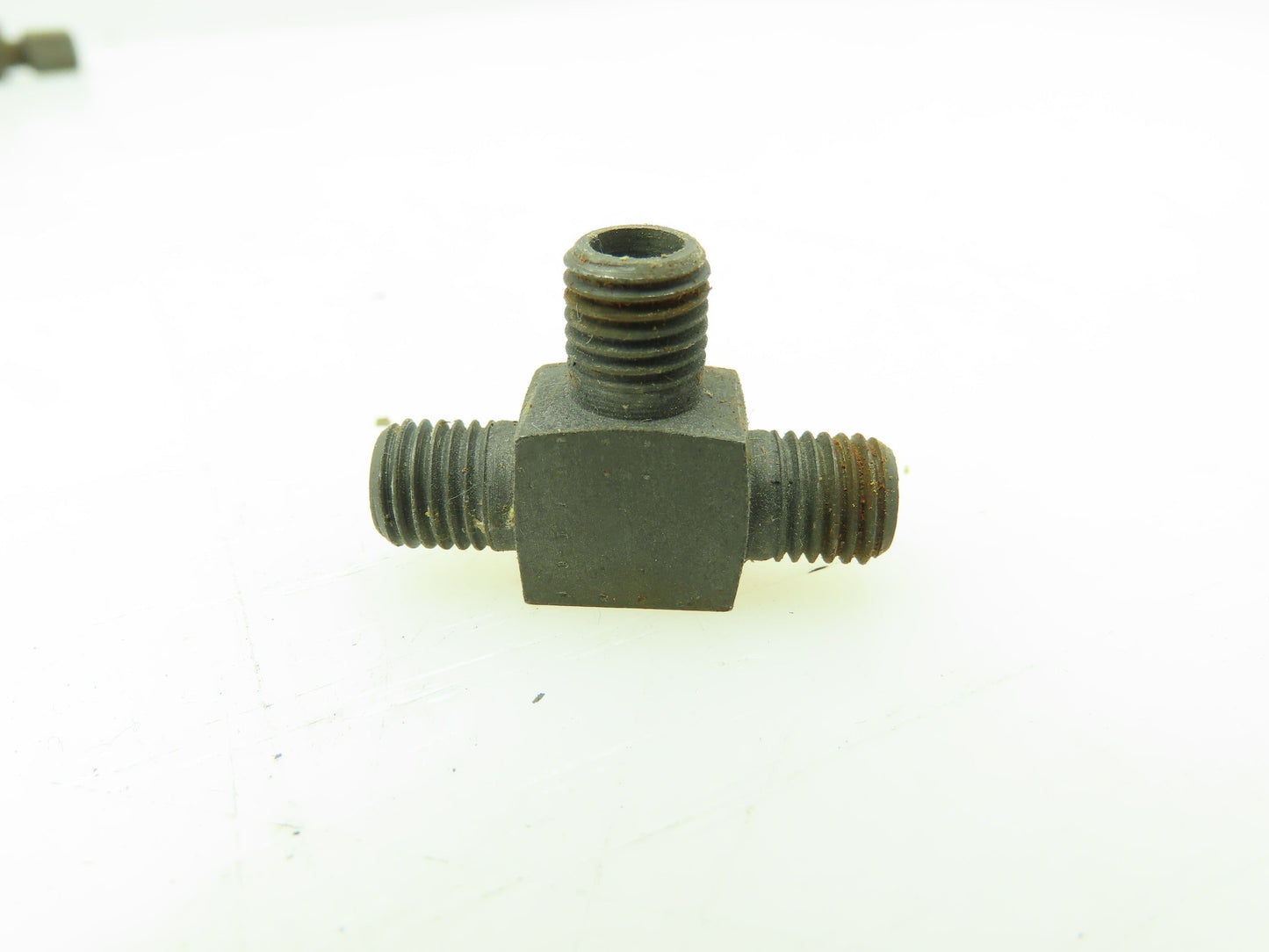 Voss Steel Flareless Metric Union Tee Compression Fitting 4mm Tube LOT OF 10