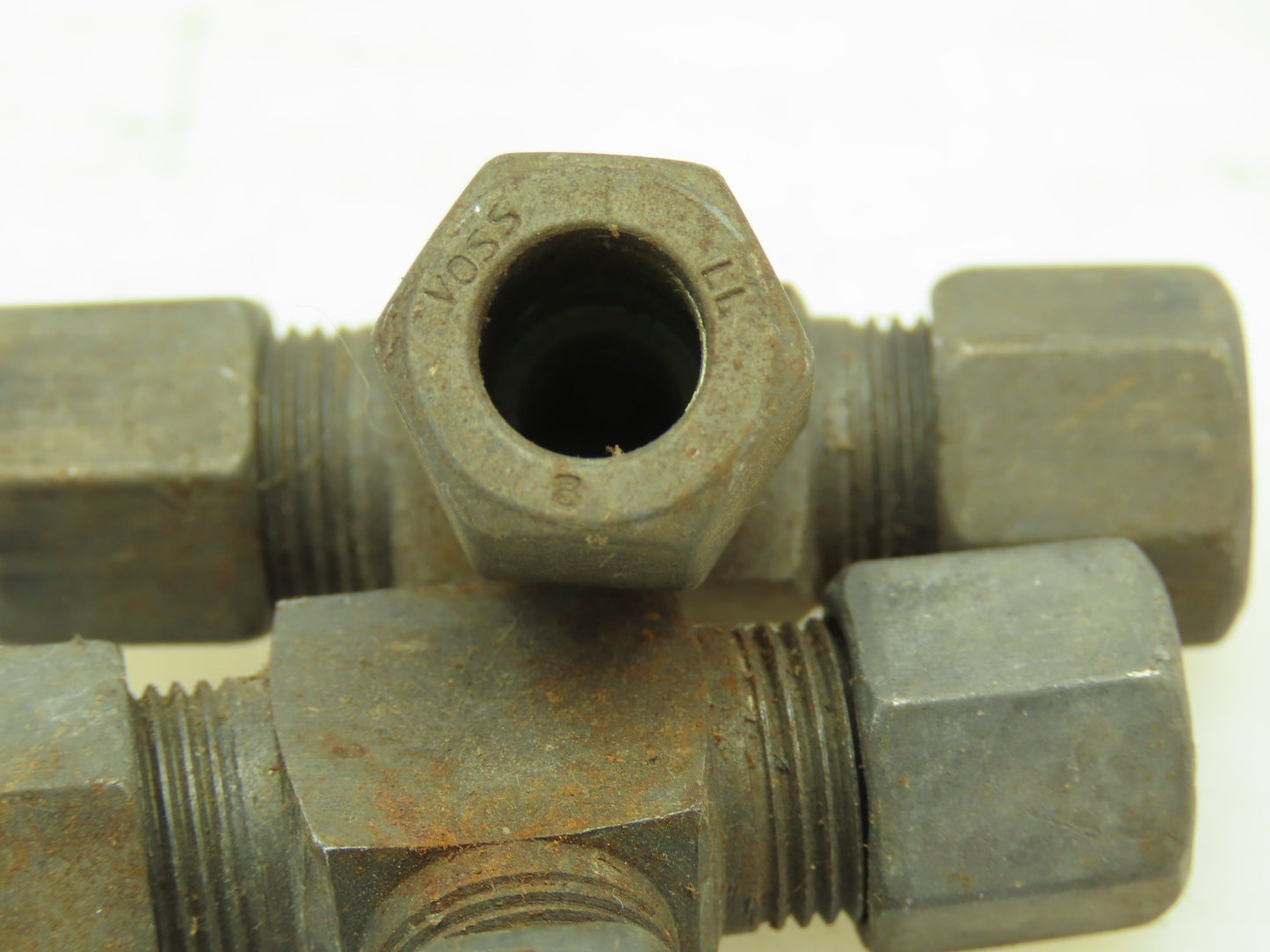 VOSS Steel Flareless Metric Union Tee Compression Fitting 8mm Tube LOT OF 6