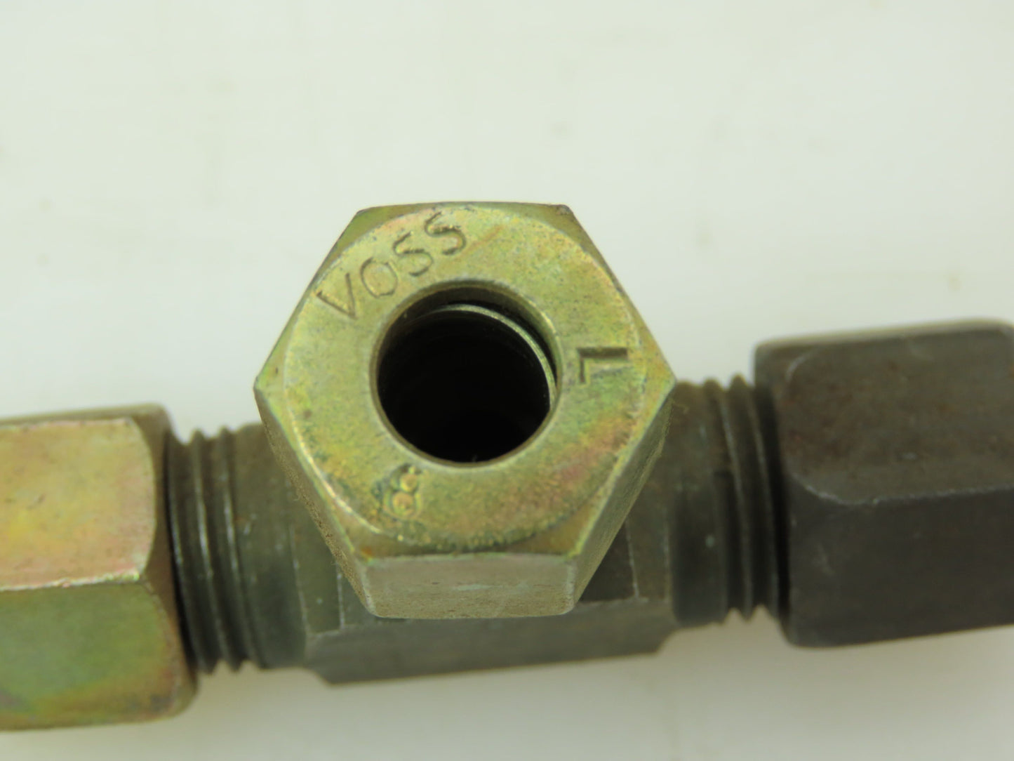 VOSS Steel Flareless Metric Union Tee Compression Fitting 8mm Tube LOT OF 5