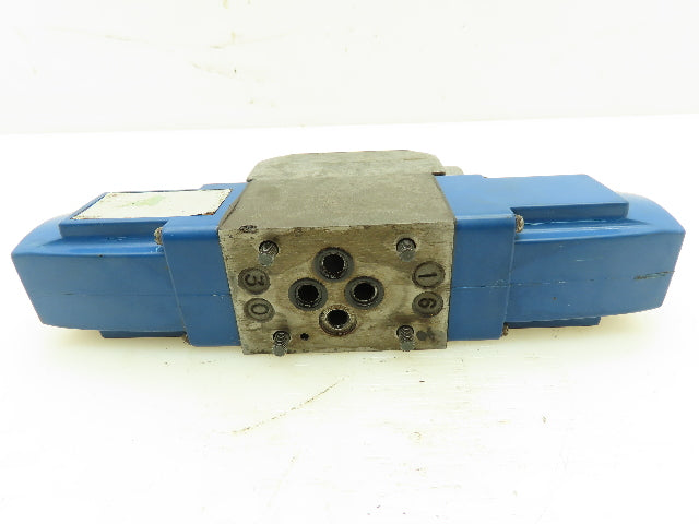 Vicker DG4V-3-6C-W-T-10-JA-S310 Hyd Directional Control Solenoid Valve 100V Coil