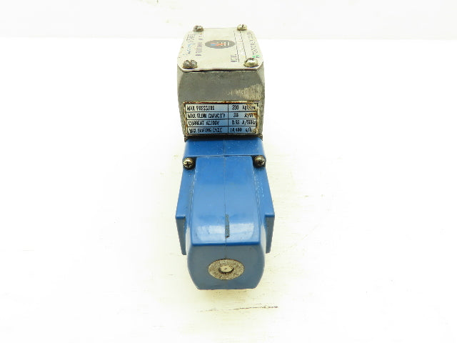 Vicker DG4V-3-6C-W-T-10-JA-S310 Hyd Directional Control Solenoid Valve 100V Coil