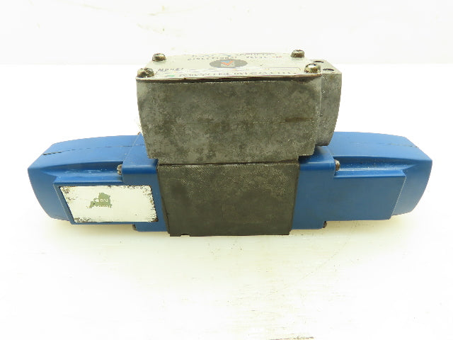 Vicker DG4V-3-6C-W-T-10-JA-S310 Hyd Directional Control Solenoid Valve 100V Coil