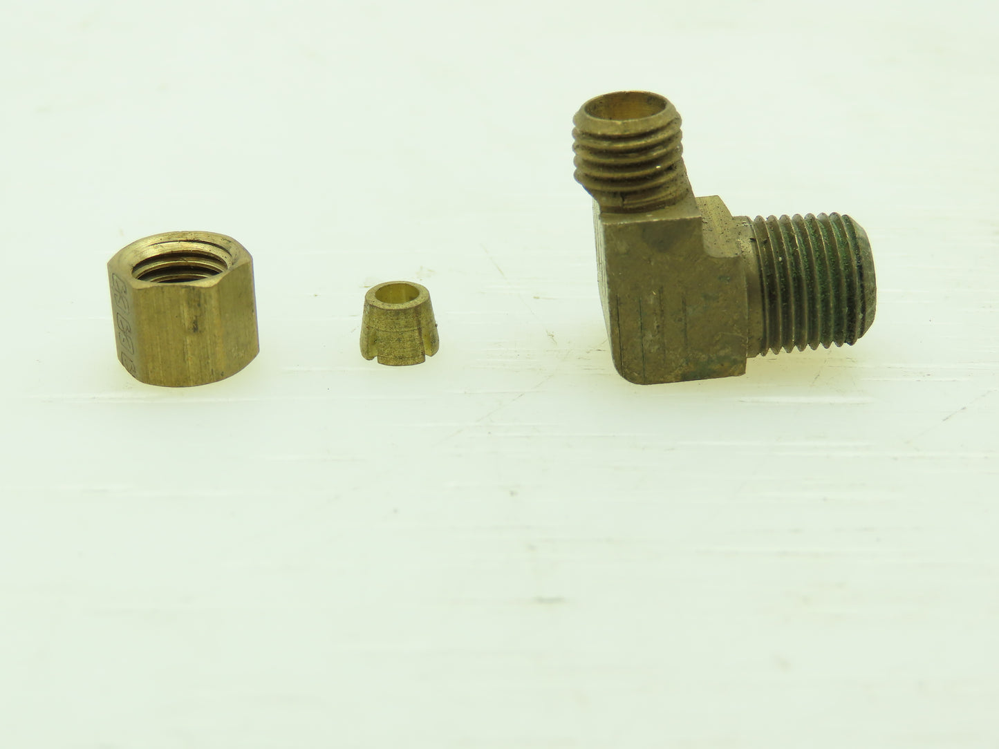 Brass Compression 90° Male Elbow Connector 1/8" Tube x 1/8" NPT Lot of 18