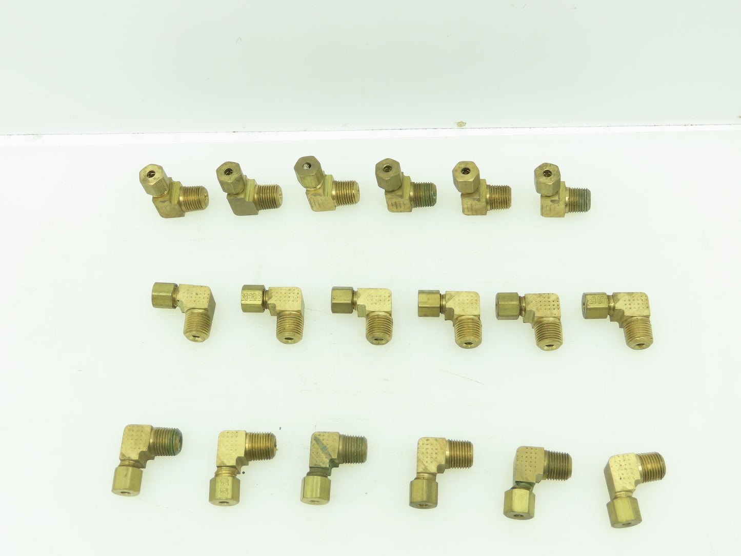 Brass Compression 90° Male Elbow Connector 1/8" Tube x 1/8" NPT Lot of 18