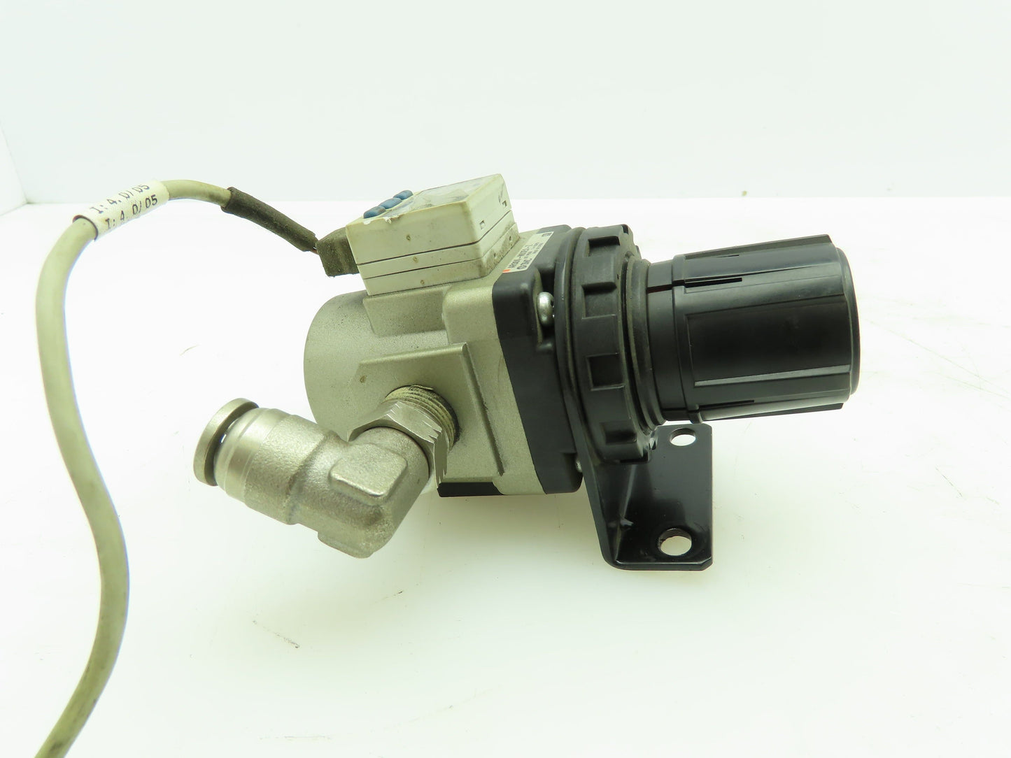 SMC ISE35-N-65-P Air Pressure Regulator Pneumatic Adjustable W/ Gauge Display
